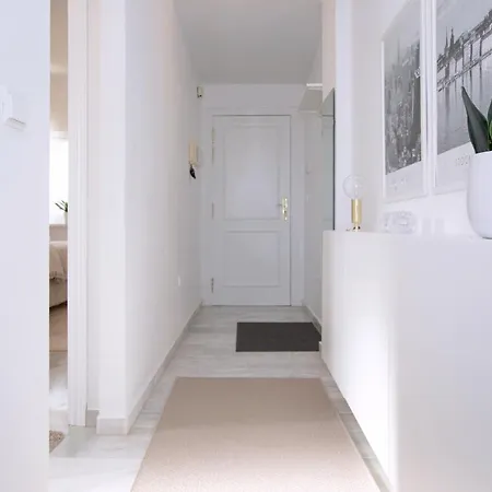 Scandinavian Style With Amazing Sea Views And South West Facing Sunny Terrace In Miraflores Walking Distance To The Beach! * Málaga