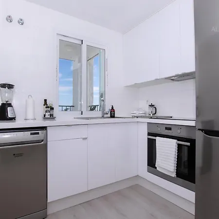 Scandinavian Style With Amazing Sea Views And South West Facing Sunny Terrace In Miraflores Walking Distance To The Beach! Appartement Málaga