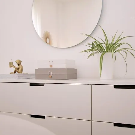 Scandinavian Style With Amazing Sea Views And South West Facing Sunny Terrace In Miraflores Walking Distance To The Beach! 아파트 *